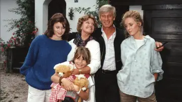 Задник к сериалу "Die glückliche Familie" #1540585