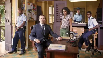 Задник к сериалу "Смерть в раю" #1254362