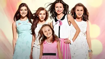 Задник к сериалу "Дочки-дочки" #1435734