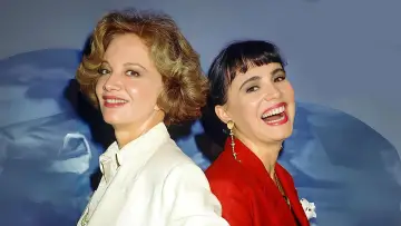 Задник к сериалу "Королева металлолома" #1398372