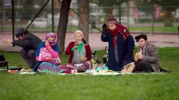 Задник к сериалу "Люби меня таким" #1435008