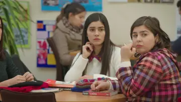 Задник к сериалу "Люби меня таким" #1435009