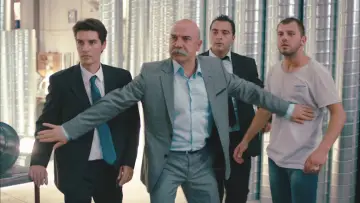 Задник к сериалу "Люби меня таким" #1435051