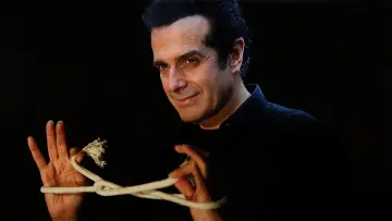 Задник к сериалу "The Magic of David Copperfield" #1541608