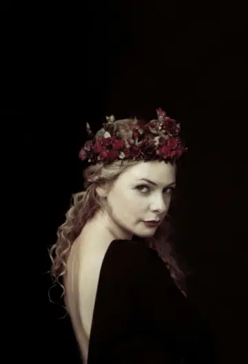 Постер к сериалу "Белая королева" #1425569