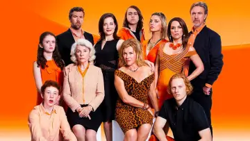 Задник к сериалу "Не с того поля ягодка" #1809783