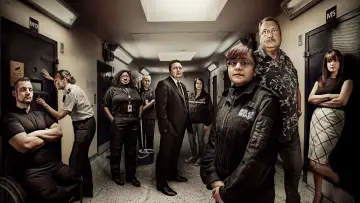 Задник к сериалу "24 часа под стражей" #1534915