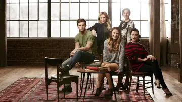 Задник к сериалу "Юная " #1329269
