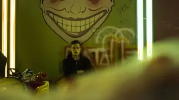Задник к сериалу "Мистер Робот" #1302481