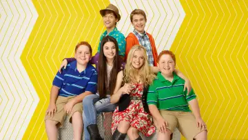 Задник к сериалу "Best Friends Whenever" #1688191