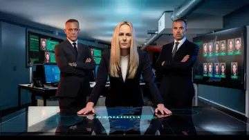 Задник к сериалу "Hunted" #1604529