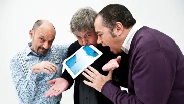 Задник к сериалу "Ilustres Ignorantes" #1403391