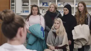 Задник к сериалу "Стыд" #1439863