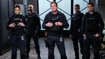 Задник к сериалу "S.W.A.T.: Спецназ города ангелов" #1245498