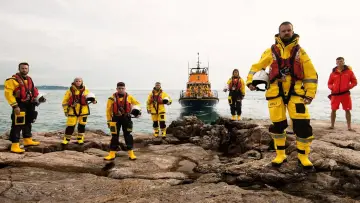 Задник к сериалу "Saving Lives at Sea" #1228169