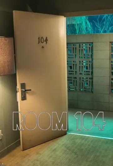 Постер к сериалу "Комната 104" #1418740