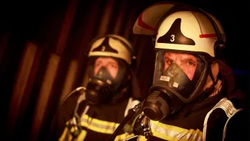 Задник к сериалу "Feuer & Flamme" #1482542