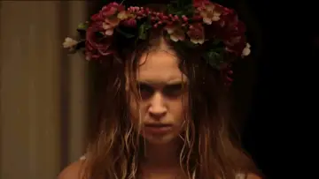 Задник к сериалу "Острые предметы" #1401446