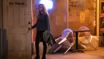 Задник к сериалу "Острые предметы" #1401451