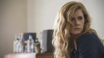 Задник к сериалу "Острые предметы" #1401462