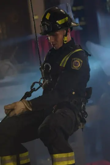 Постер к сериалу "9-1-1" #1514334