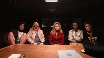 Задник к сериалу "Девчонки из Дерри" #1428052