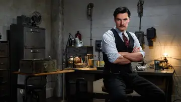 Задник к сериалу "Странный ангел" #1850383