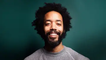 Задник к сериалу "Wyatt Cenac