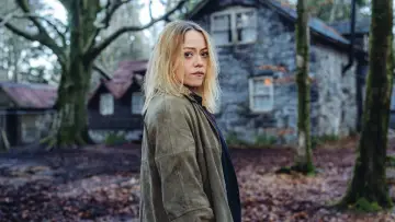 Задник к сериалу "Скрытый" #1543550
