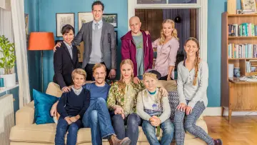 Задник к сериалу "Бонусная семья" #1597142