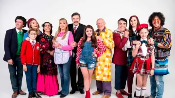Задник к сериалу "Семья из десяти человек" #1437401