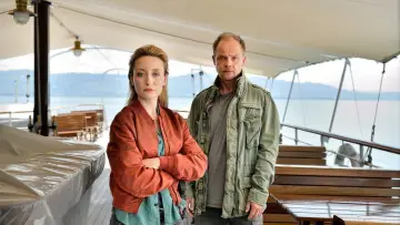 Задник к сериалу "Убийство у озера" #1495714