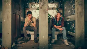Задник к сериалу "Сексуальное просвещение" #1279127