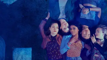 Задник к сериалу "Легкий, как перышко" #1688313