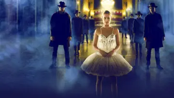 Задник к сериалу "Найди меня в Париже" #1376527