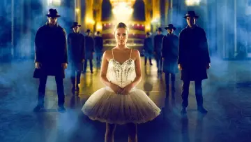 Задник к сериалу "Найди меня в Париже" #1376543