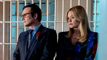Задник к сериалу "Грязный Джон" #1436619