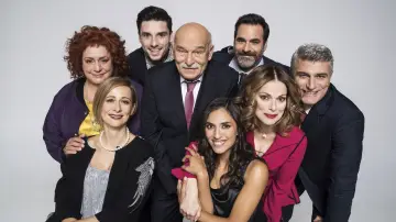 Задник к сериалу "Μην Αρχίζεις τη Μουρμούρα" #1388674