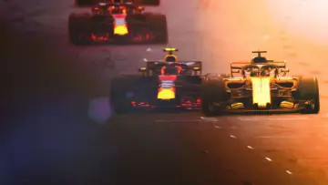 Задник к сериалу "Formula 1. Драйв выживания" #1367110