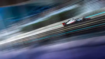 Задник к сериалу "Formula 1. Драйв выживания" #1367131