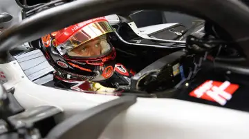 Задник к сериалу "Formula 1. Драйв выживания" #1367138