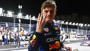 Задник к сериалу "Formula 1. Драйв выживания" #1786370