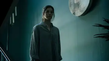 Задник к сериалу "Тот, кто убивает – Узник тьмы" #1375049