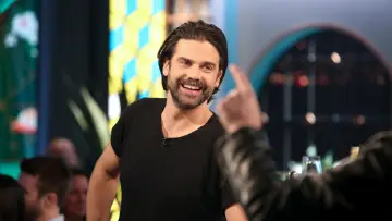 Задник к сериалу "Добрый вечер, добрый вечер!" #1230795