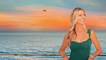 Задник к сериалу "Christina on the Coast" #1510243
