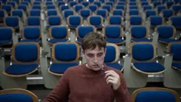 Задник к сериалу "Нормальные люди" #1380300