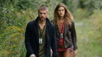 Задник к сериалу "Пришельцы из прошлого" #1463358