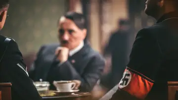 Задник к сериалу "Rise of the Nazis" #1864088