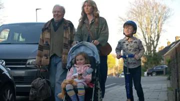 Задник к сериалу "Родители года" #1747665