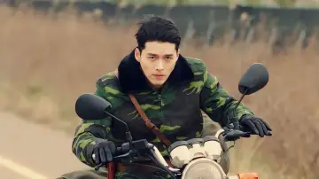 Задник к сериалу "Любовь приходит с неба" #1369201